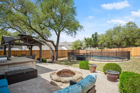 2401 Yaupon Range Dr, Leander, TX 78641