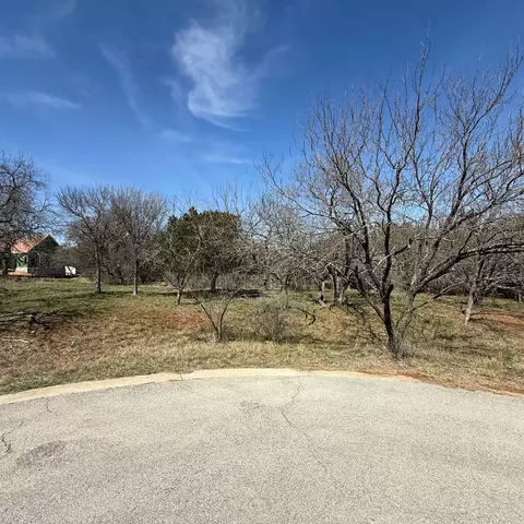 808 Sky Ln, Horseshoe Bay, TX 78657