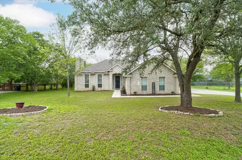 202 Meadow Woods Dr, Kyle, TX 78640