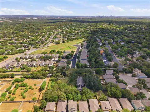 2907 Cameron Loop, Austin, TX 78745 photo 9