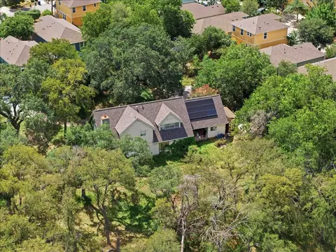 2907 Cameron Loop, Austin, TX 78745 photo 4