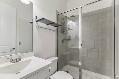 Bath - 124 Redtail Ln, Leander, TX 78641 photo 1 of 4