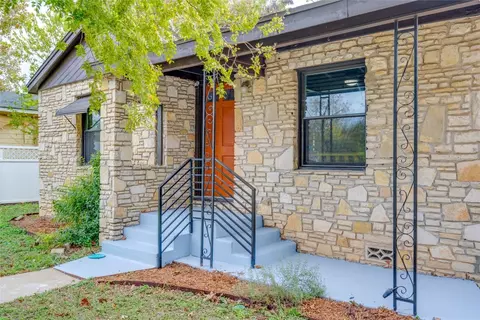 806 Barbara Dr, San Marcos, TX 78666