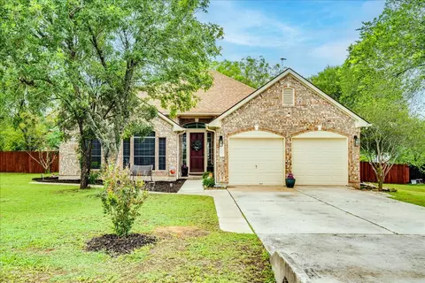 210 Meadow Woods Dr, Kyle, TX 78640
