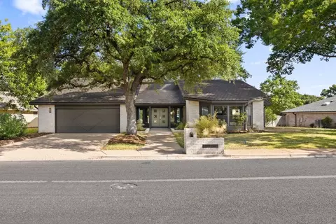 10707 Pinehurst Dr, Austin, TX 78747