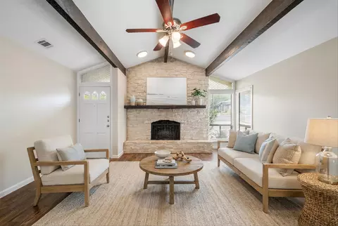 802 Riddlewood Dr, Austin, TX 78753