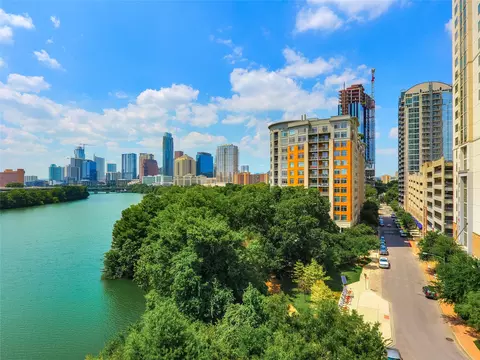 54 Rainey St #920, Austin, TX 78701