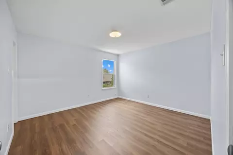 Bedroom - 113 Bexar Forest Cv, Elgin, TX 78621 photo 5 of 7