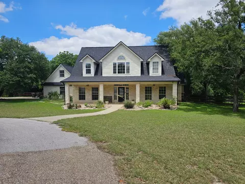 1060 Great Oaks Dr, Salado, TX 76571