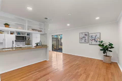 900 Taulbee Ln #109, Austin, TX 78757