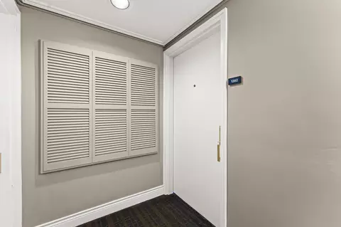 Entry Way - 1122 Colorado St #1202, Austin, TX 78701 photo 2 of 3