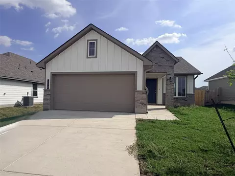 312 Boatright Blvd, Jarrell, TX 76537