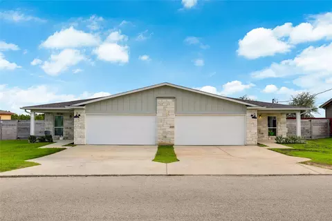20109 Travis Dr, Lago Vista, TX 78645