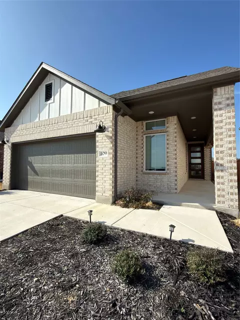 109 High Valley Dr, Liberty Hill, TX 78642