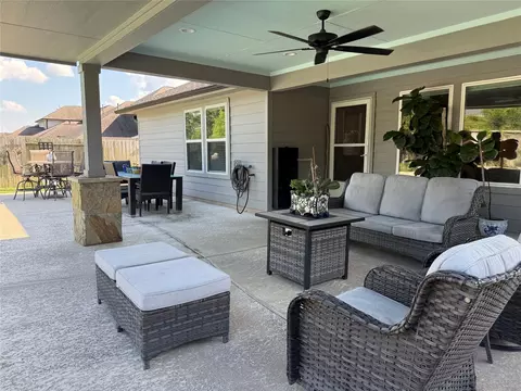 Exterior - 2336 Hagerman Rd, Conroe, TX 77384 photo 4 of 10