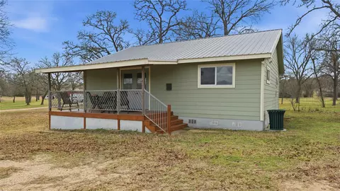 218 Little Ranch Rd #E, Red Rock, TX 78662