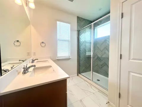 Bath - 310 Young St, Buda, TX 78610 photo 1 of 2