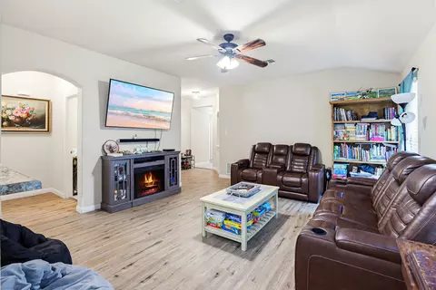 Living - 138 Talon Dr, Luling, TX 78648 photo 2 of 3