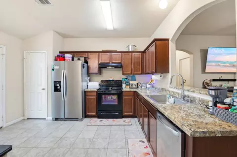 Kitchen - 138 Talon Dr, Luling, TX 78648 photo 2 of 2