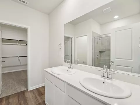 Bath - 104 Calcite Rd #2, Kyle, TX 78640 photo 3 of 5