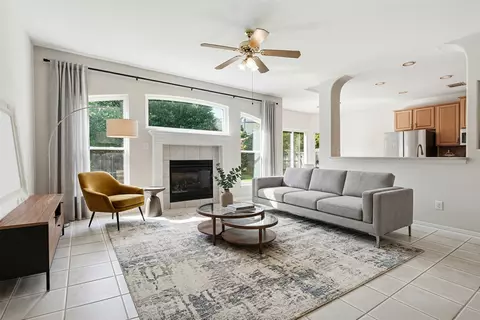 8200 Sunburst Pkwy, Round Rock, TX 78681