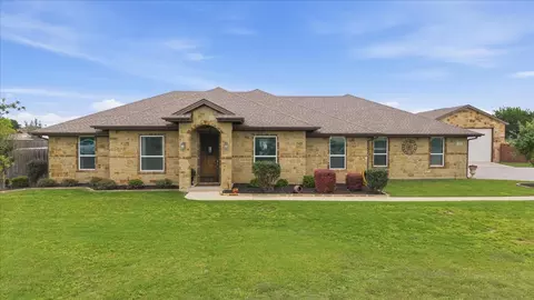 104 W Vienna Dr, Hutto, TX 78634