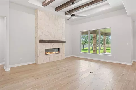 Living - 637 Bald Eagle Loop, Salado, TX 76571 photo 1 of 6