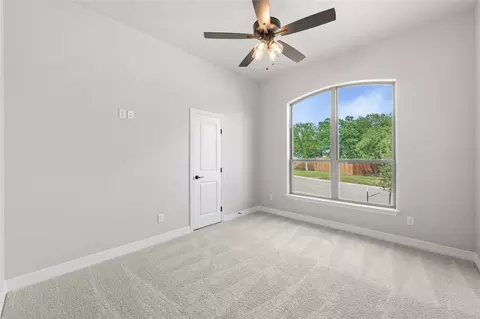 Bedroom - 637 Bald Eagle Loop, Salado, TX 76571 photo 3 of 4