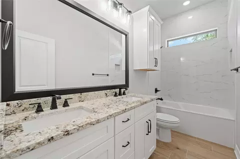 Bath - 637 Bald Eagle Loop, Salado, TX 76571 photo 1 of 6