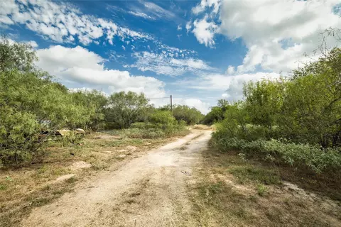 2900 Salt Flat Rd, Luling, TX 78648 photo 15