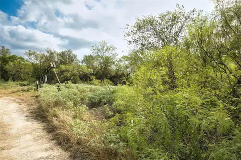 2900 Salt Flat Rd, Luling, TX 78648 photo 7