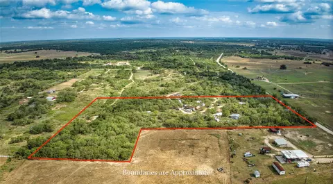 2900 Salt Flat Rd, Luling, TX 78648 photo 3