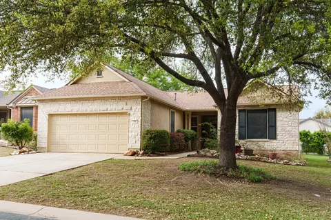124 Dewberry Dr, Georgetown, TX 78633