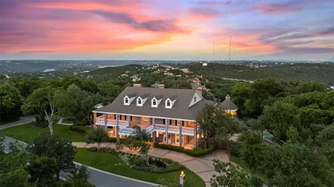 12 Hedge Ln, Austin, TX 78746