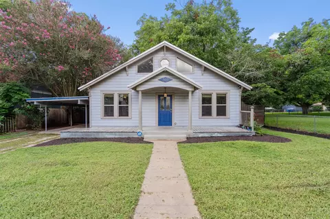 503 Short St, Smithville, TX 78957