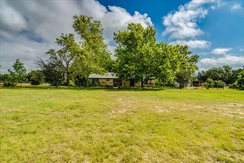 106 Tl Wilson Ln, Bertram, TX 78605