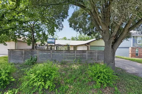 1213 Dunstan Dr, Austin, TX 78745