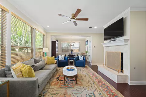 402 E 32nd St #1A, Austin, TX 78705