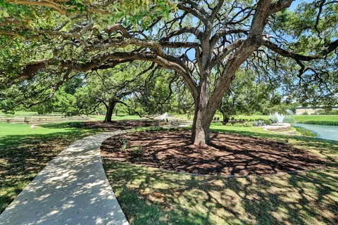 View/Area - 4515 Unity Cir, Austin, TX 78731 photo 3 of 5