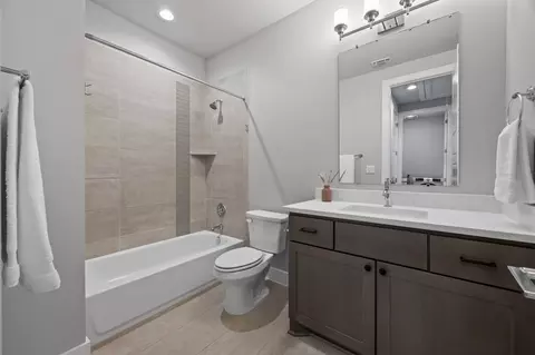 Bath - 4515 Unity Cir, Austin, TX 78731 photo 3 of 4