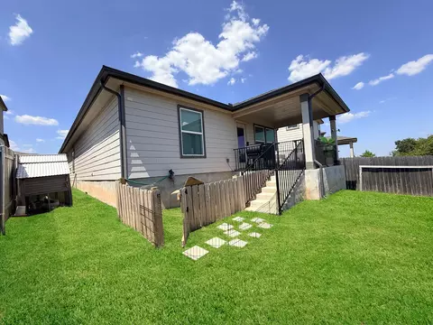 Exterior - 320 Katie Elder Dr, Jarrell, TX 76537 photo 4 of 5