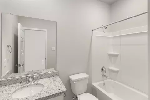 Bath - 162 Gunner Rd, Buda, TX 78610 photo 2 of 3