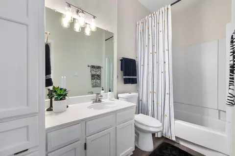 Bath - 607 Sapling Cv S, Cedar Park, TX 78613 photo 4 of 4