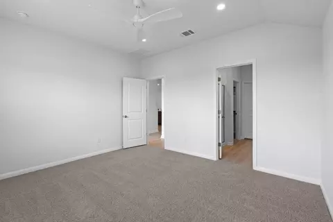 141 Hatari Trl, Jarrell, TX 76537 photo 12