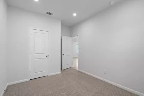 141 Hatari Trl, Jarrell, TX 76537 photo 21