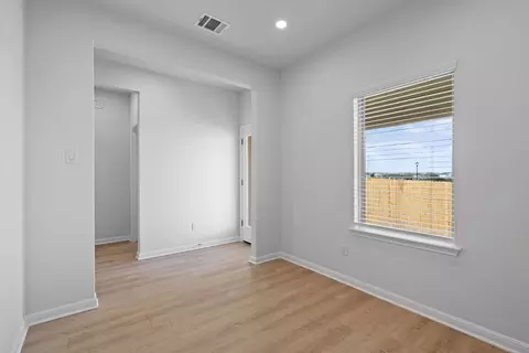 141 Hatari Trl, Jarrell, TX 76537 photo 10