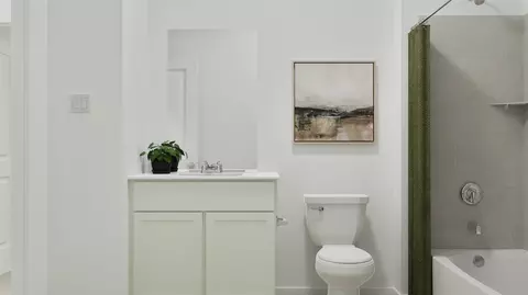 Bath - 13709 Backbone Ln, Elgin, TX 78621 photo 1 of 4