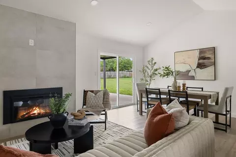 5400 Salem Hill Dr, Austin, TX 78745