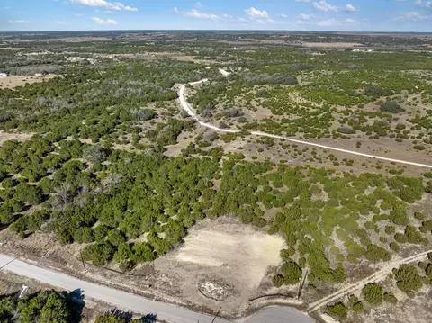 182 Whispering Wind Rd, Bertram, TX 78605 photo 2