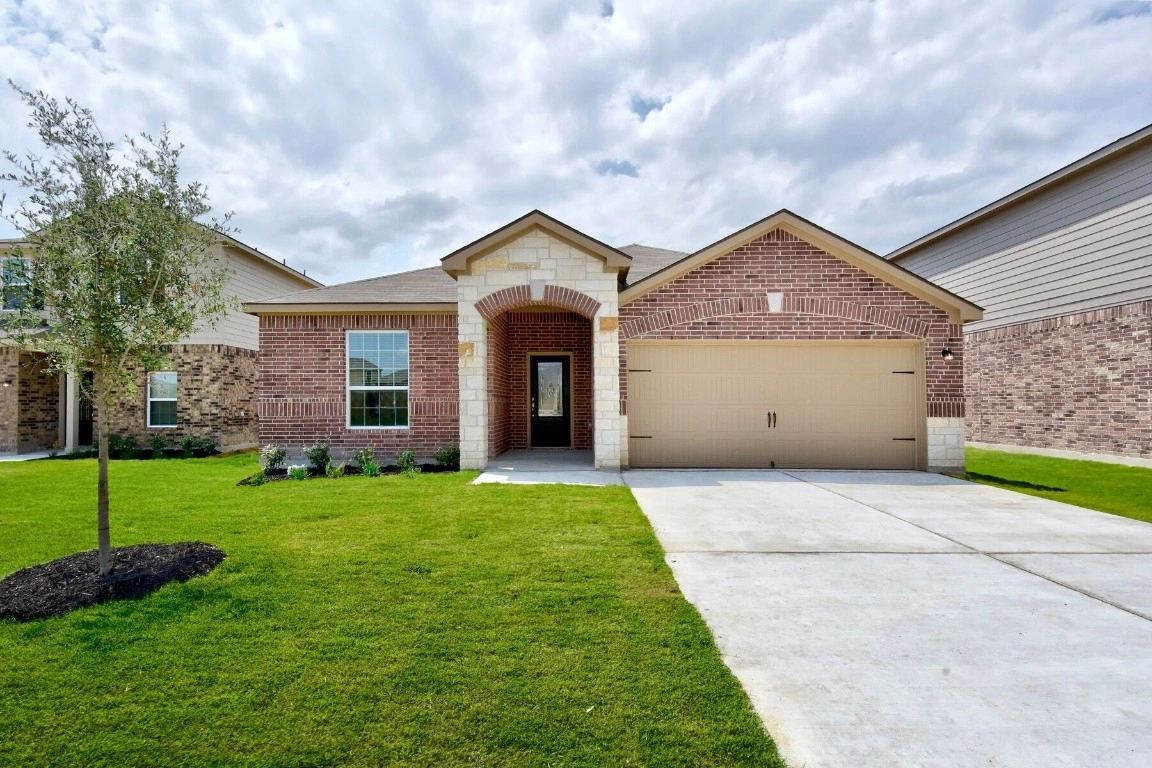 1151 Amy Dr  